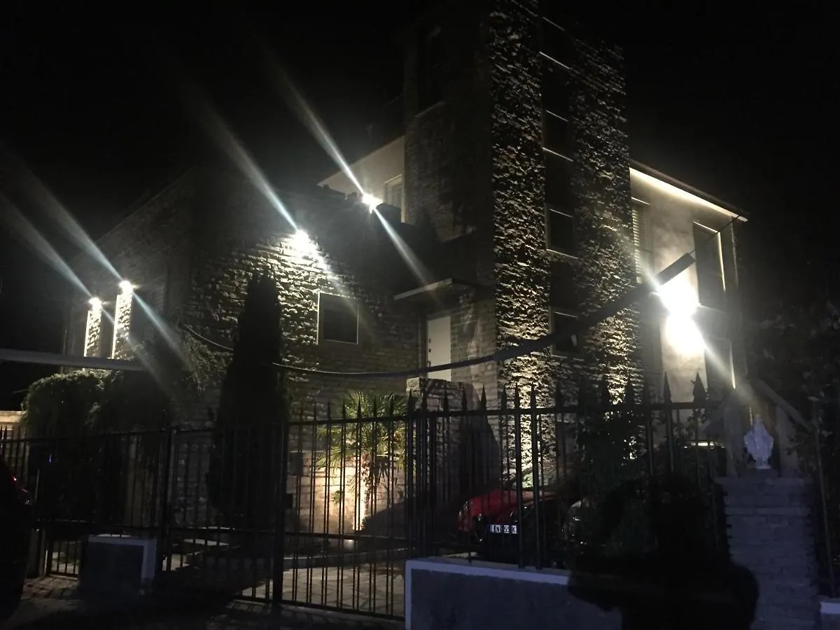 Studio - Villa Cardano Como İtalya
